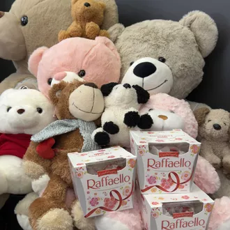 Подарунки та солодощі